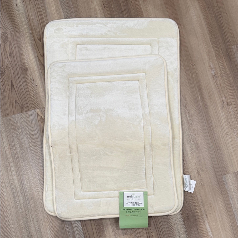 Cream Bath Mat Set